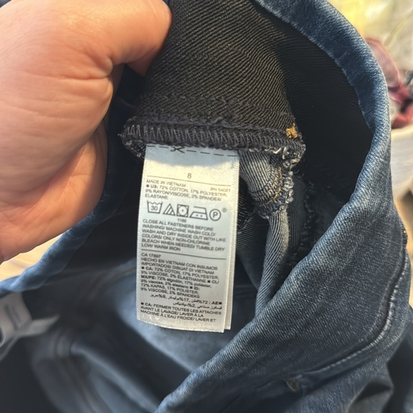 Old Navy Women's Rockstar Distressed Skinny Jeans Elastic Waist Size 8 - Picture 7 of 7